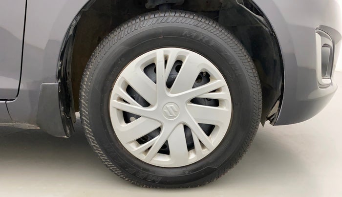 2016 Maruti Swift VXI, Petrol, Manual, 11,290 km, Right Front Wheel