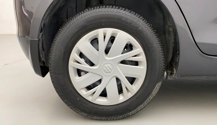 2016 Maruti Swift VXI, Petrol, Manual, 11,290 km, Right Rear Wheel
