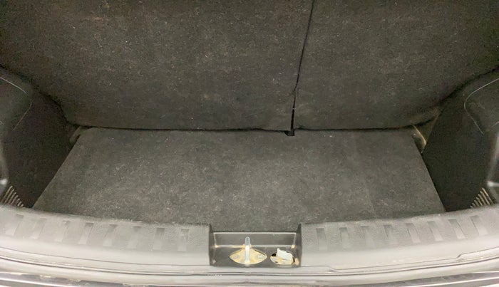 2016 Maruti Swift VXI, Petrol, Manual, 11,290 km, Boot Inside