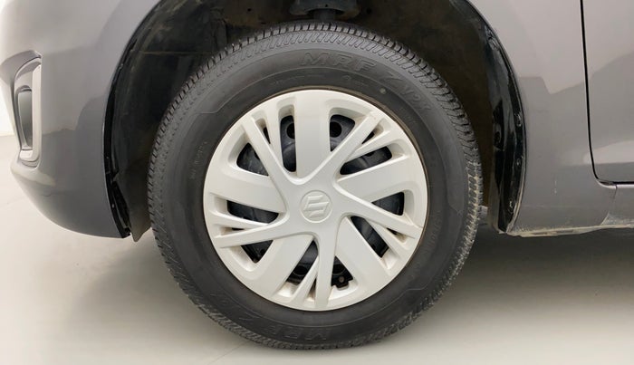 2016 Maruti Swift VXI, Petrol, Manual, 11,290 km, Left Front Wheel