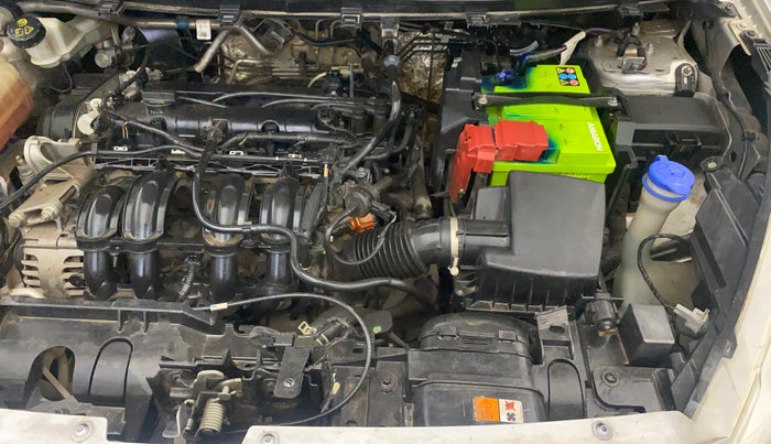 2016 Ford Figo Aspire TITANIUM 1.2 PETROL, Petrol, Manual, 88,433 km, Engine View - Left