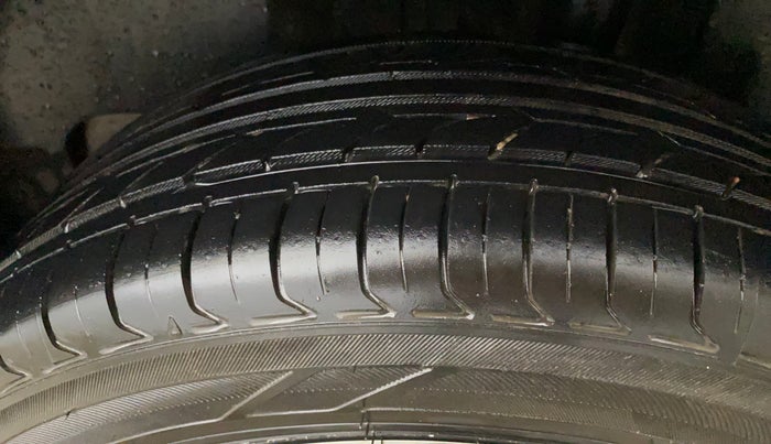 2020 Maruti Swift ZXI PLUS AMT, Petrol, Automatic, 71,329 km, Left Rear Tyre Tread