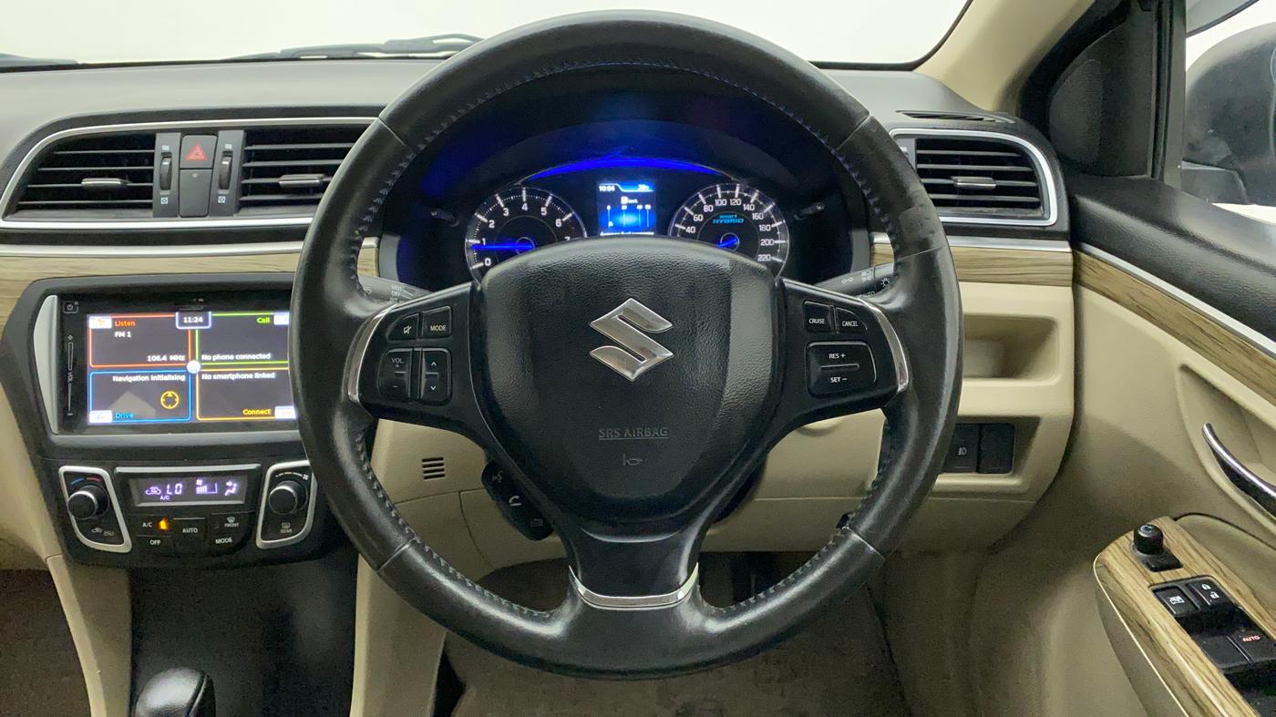 2018 Maruti Ciaz ALPHA  AT 1.5 SHVS PETROL, Petrol, Automatic, 1,04,059 km, Steering Wheel Close Up