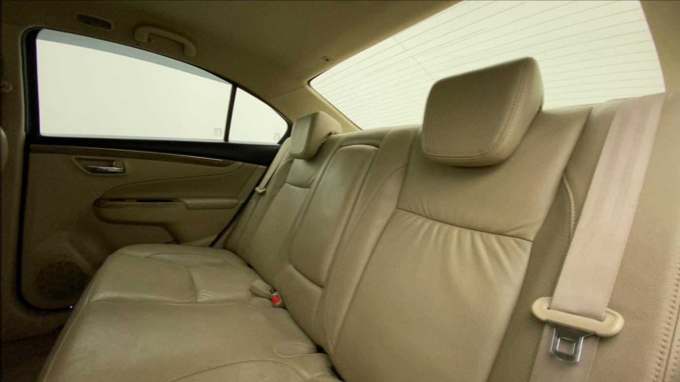 2018 Maruti Ciaz ALPHA  AT 1.5 SHVS PETROL, Petrol, Automatic, 1,04,059 km, Right Side Rear Door Cabin