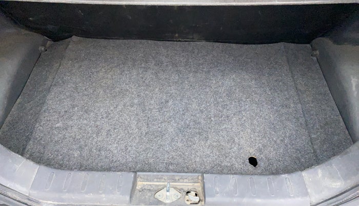 2017 Maruti Alto K10 VXI P, Petrol, Manual, 33,146 km, Boot Inside