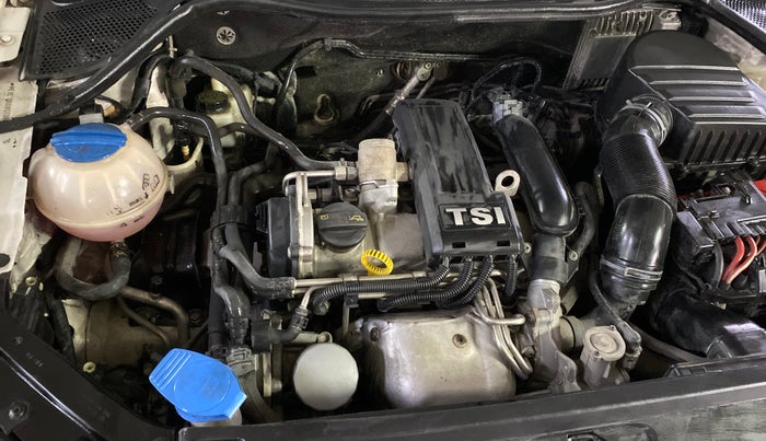 2016 Volkswagen Vento HIGHLINE PETROL AT, Petrol, Automatic, 1,14,318 km, Engine View - Right