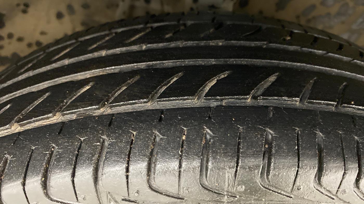 2015 Maruti Alto 800 LXI, Petrol, Manual, 36,352 km, Right Front Tyre Tread