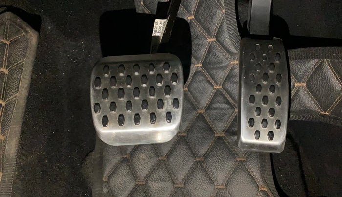 2022 Mahindra SCORPIO-N Z8 L PETROL AT 7 STR, Petrol, Automatic, 25,934 km, Pedals