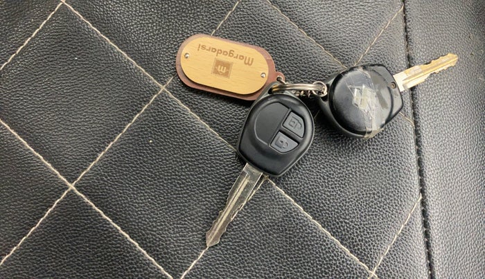 2017 Maruti Wagon R 1.0 VXI AMT, Petrol, Automatic, 78,443 km, Key Close Up