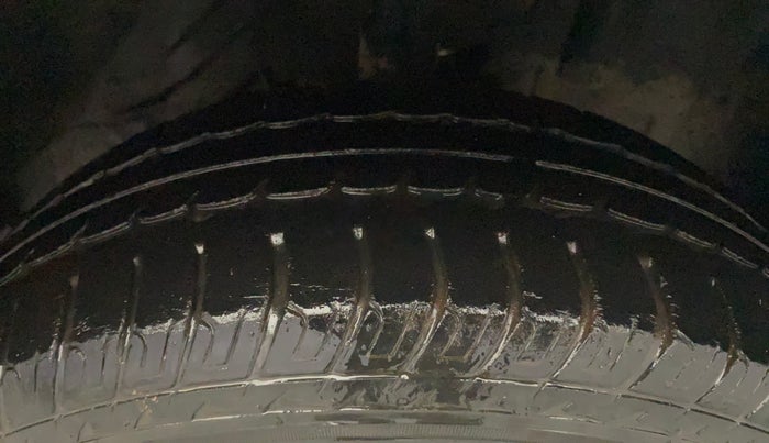 2017 Datsun Go Plus ANNIVERSARY EDITION, Petrol, Manual, 24,577 km, Right Front Tyre Tread