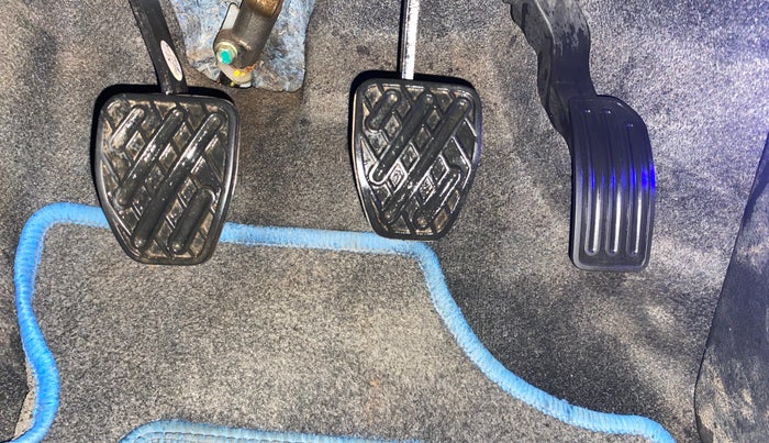 2017 Datsun Go Plus ANNIVERSARY EDITION, Petrol, Manual, 24,577 km, Pedals