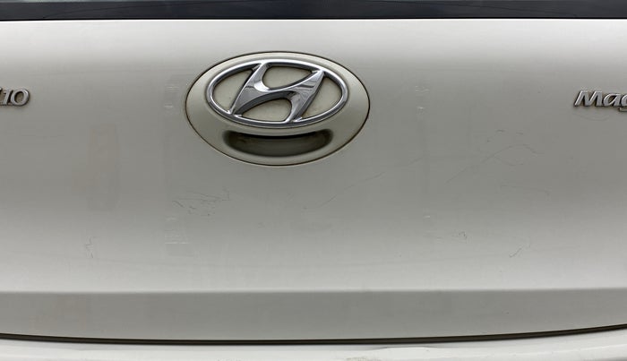 2016 Hyundai Grand i10 MAGNA 1.2 KAPPA VTVT, Petrol, Manual, 63,976 km, Dicky (Boot door) - Minor scratches
