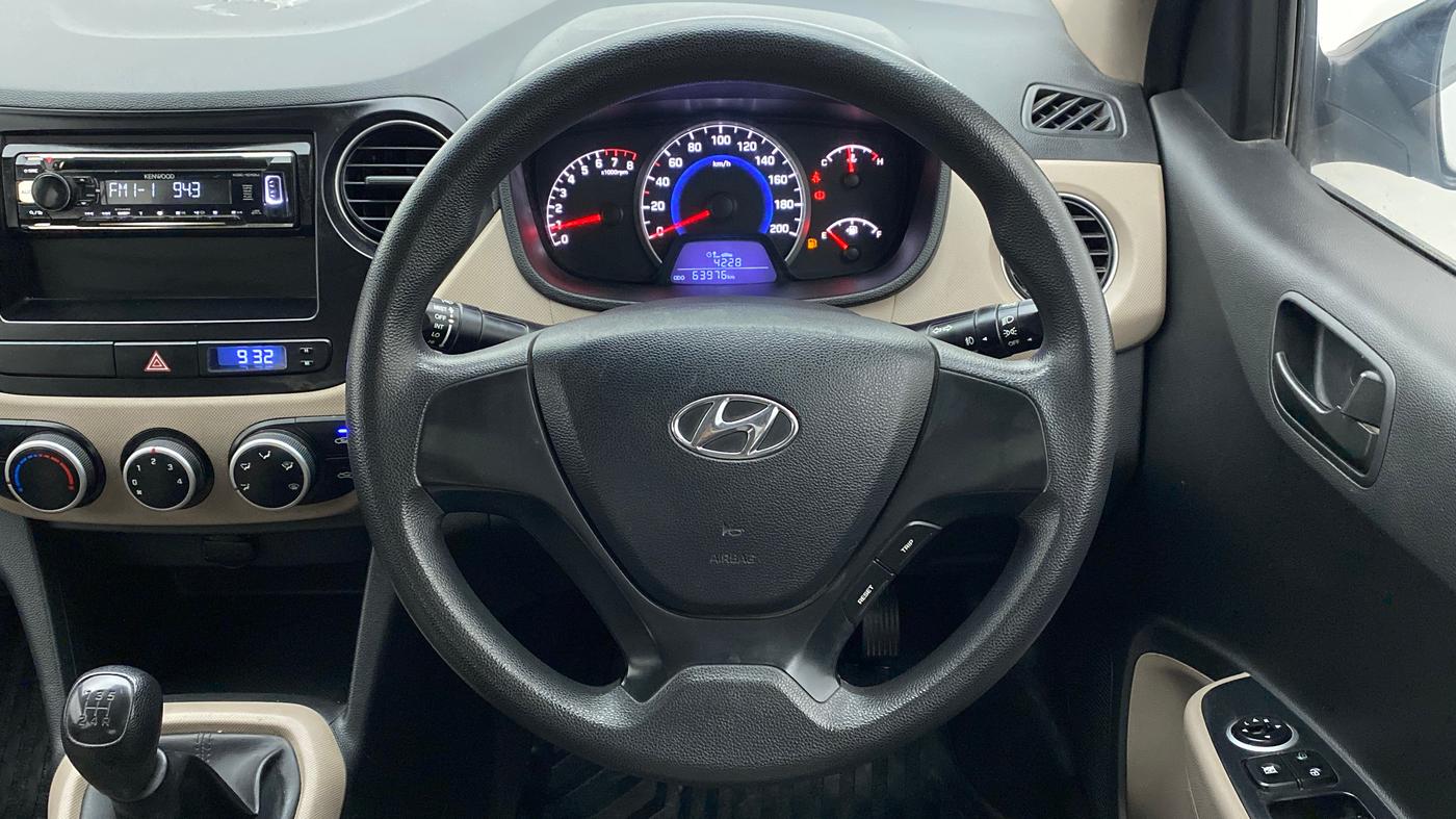 2016 Hyundai Grand i10 MAGNA 1.2 KAPPA VTVT, Petrol, Manual, 63,976 km, Steering Wheel Close Up