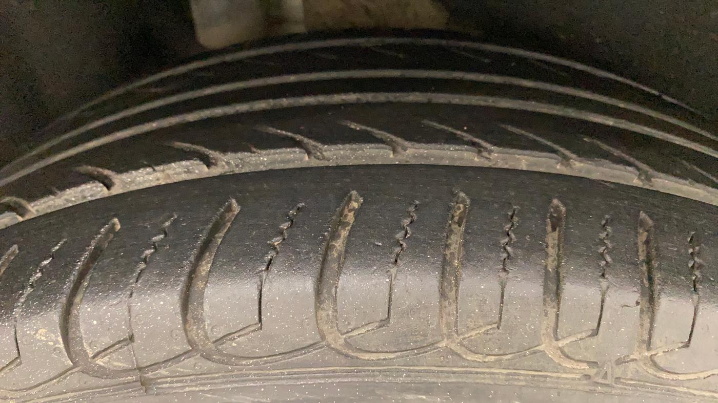 2019 Ford Ecosport TITANIUM + 1.5L PETROL AT, Petrol, Automatic, 25,233 km, Right Rear Tyre Tread
