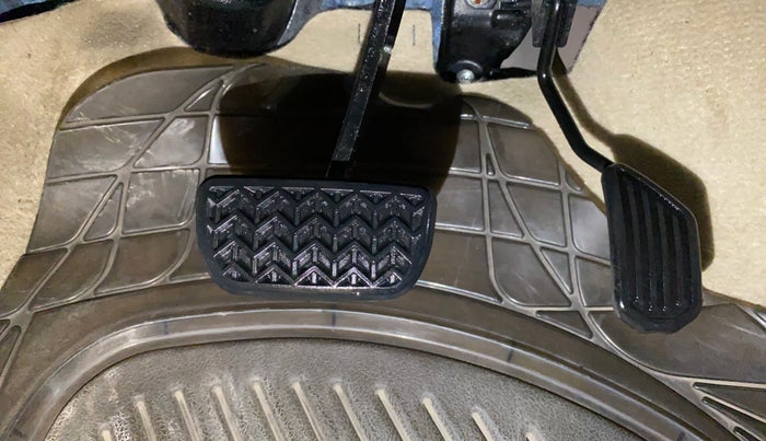 2018 Toyota YARIS J CVT, Petrol, Automatic, 53,801 km, Pedals