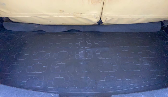2014 Maruti Wagon R 1.0 VXI, Petrol, Manual, 75,905 km, Boot Inside