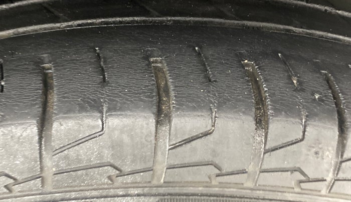 2021 Hyundai ALCAZAR PRESTIGE 2.0 MT 7STR, Petrol, Manual, 29,136 km, Left Rear Tyre Tread