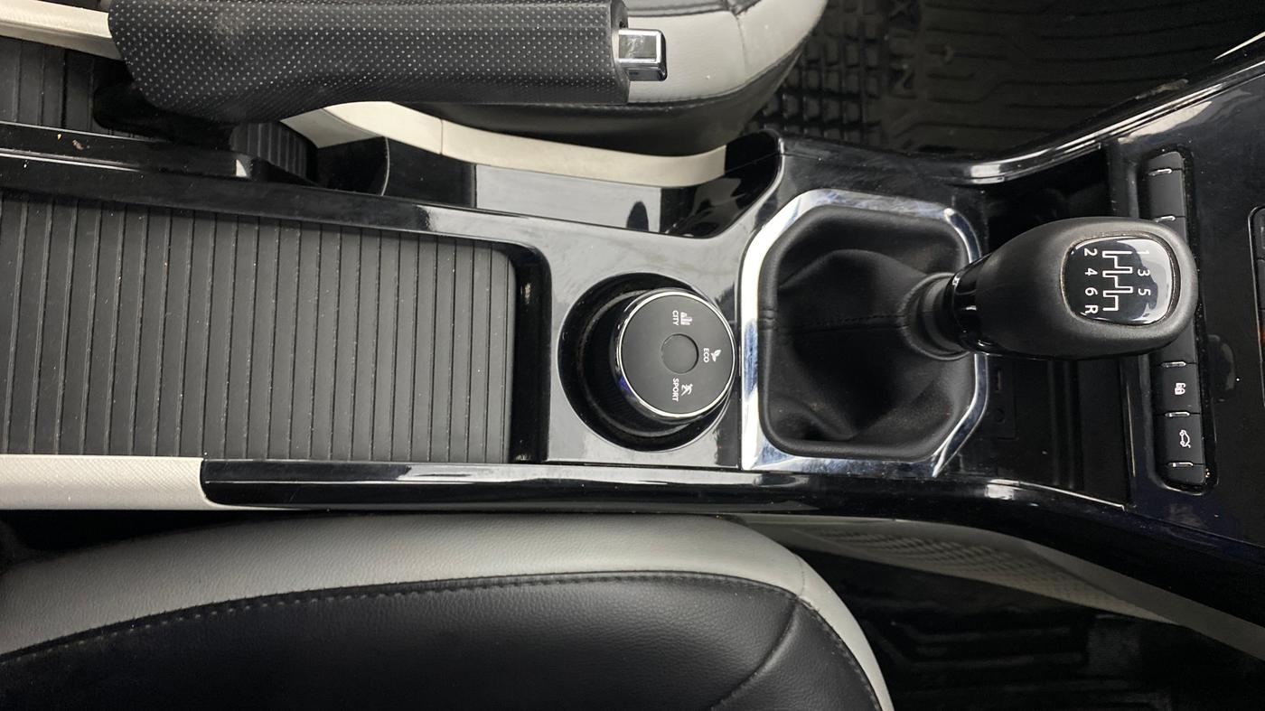 2023 Tata NEXON XZ PLUS PETROL, Petrol, Manual, 45,770 km, Gear Lever