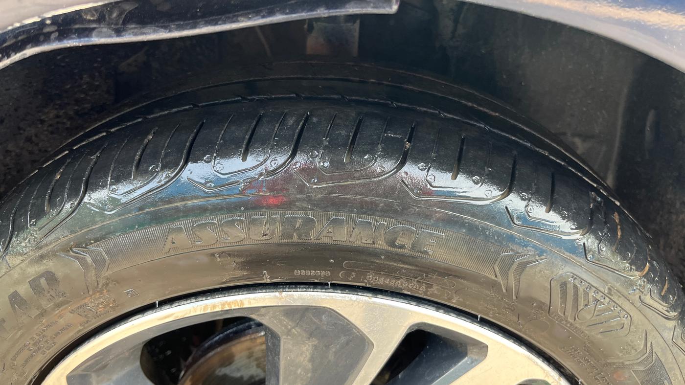 2022 Tata ALTROZ XZA PLUS, Petrol, Automatic, 53,183 km, Right Front Tyre Tread