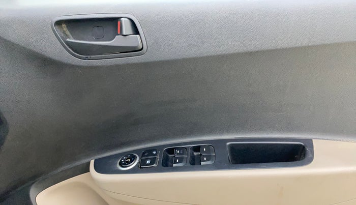 2016 Hyundai Grand i10 MAGNA 1.1 CRDI, Diesel, Manual, 92,624 km, Driver Side Door Panels Control