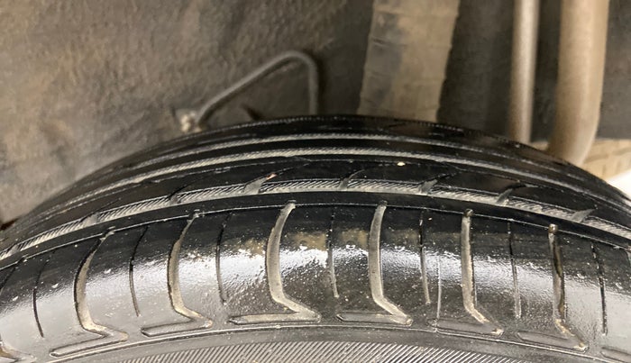 2018 Datsun Go Plus T, Petrol, Manual, 83,374 km, Left Rear Tyre Tread