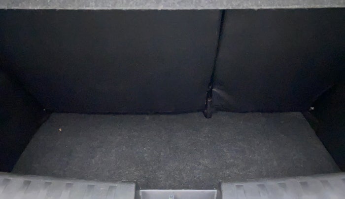 2015 Maruti Swift LXI OPT, Petrol, Manual, 38,848 km, Boot Inside