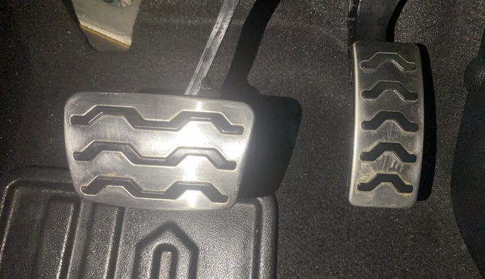 2020 KIA SONET GTX PLUS 1.5 AT, Diesel, Automatic, 29,117 km, Pedals