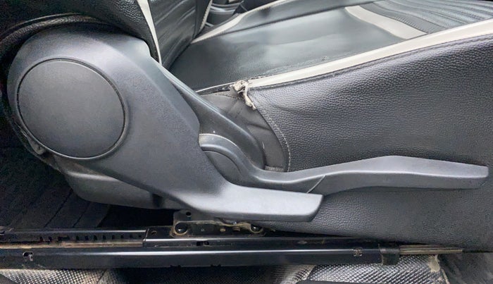 2019 Maruti Baleno ZETA DDIS 190, Diesel, Manual, 80,243 km, Driver Side Adjustment Panel