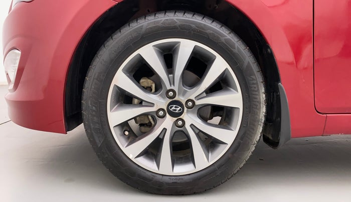 2015 Hyundai Verna FLUIDIC 1.6 CRDI SX, Diesel, Manual, 1,00,003 km, Left Front Wheel