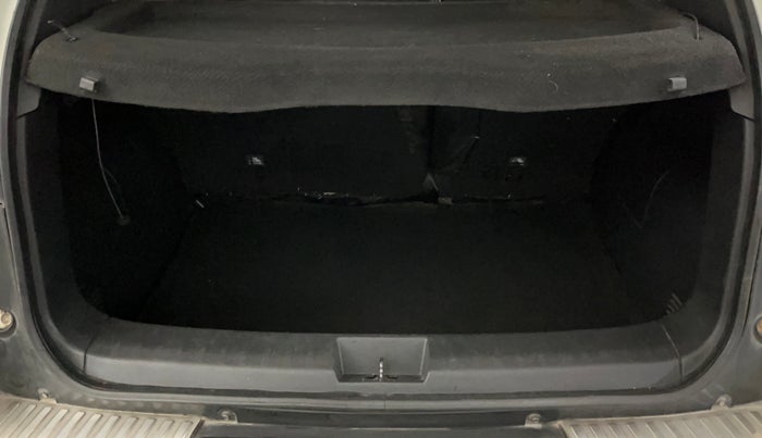 2021 Nissan MAGNITE XV PREMIUM TURBO CVT DUAL TONE, Petrol, Automatic, 62,027 km, Boot Inside