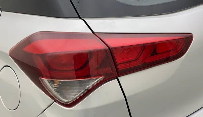 2015 Hyundai Elite i20 MAGNA 1.2, Petrol, Manual, 42,090 km, Left tail light - Minor scratches