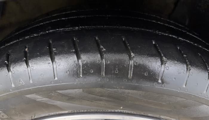 2023 Hyundai Verna SX 1.5 l MPI, Petrol, Manual, 37,017 km, Right Front Tyre Tread