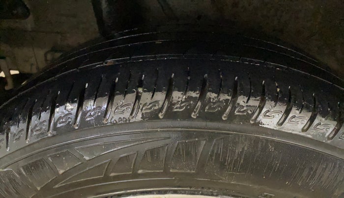 2020 Hyundai VENUE SX PLUS 1.0 TURBO DCT, Petrol, Automatic, 50,570 km, Right Rear Tyre Tread