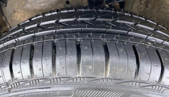 2017 Maruti Celerio ZXI AMT, Petrol, Automatic, 56,780 km, Left Front Tyre Tread