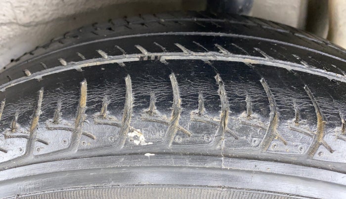 2017 Maruti Celerio ZXI AMT, Petrol, Automatic, 56,780 km, Left Rear Tyre Tread