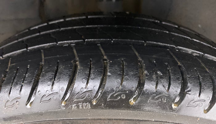 2021 Tata ALTROZ XT 1.2, Petrol, Manual, 15,249 km, Left Rear Tyre Tread