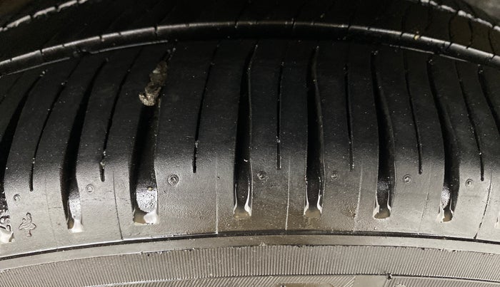 2016 Honda City 1.5L I-VTEC V MT, Petrol, Manual, 97,010 km, Left Rear Tyre Tread