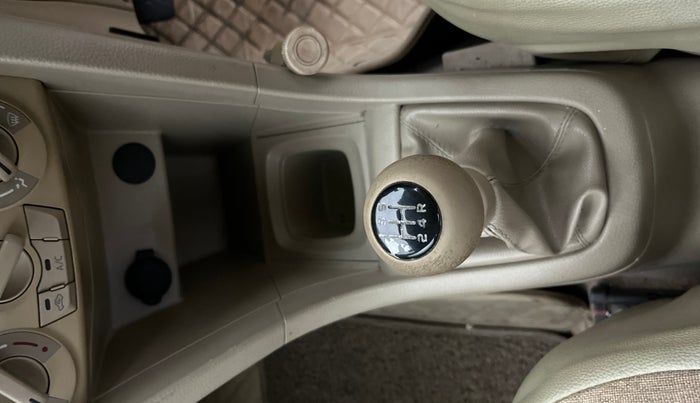 2014 Maruti Swift Dzire VXI, Petrol, Manual, 77,916 km, Gear Lever
