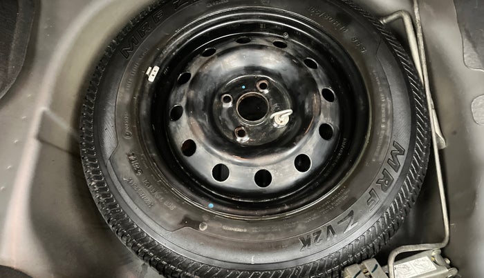 2014 Maruti Swift Dzire VXI, Petrol, Manual, 77,916 km, Spare Tyre