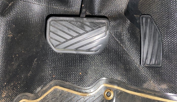 2017 Maruti Celerio ZXI AMT (O), Petrol, Automatic, 1,20,139 km, Pedals