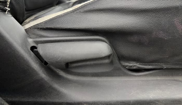 2014 Maruti Swift VXI, Petrol, Manual, 88,541 km, Driver Side Adjustment Panel