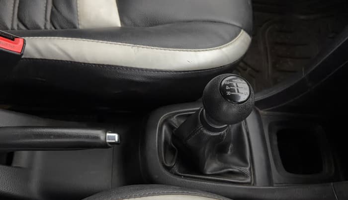 2014 Maruti Swift VXI, Petrol, Manual, 88,541 km, Gear Lever