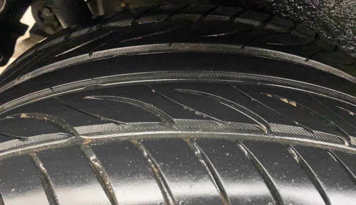 2017 Maruti Wagon R 1.0 VXI+ AMT, Petrol, Automatic, 62,946 km, Right Rear Tyre Tread