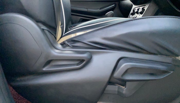 2021 Tata TIAGO NRG XZ MT, Petrol, Manual, 19,242 km, Driver Side Adjustment Panel