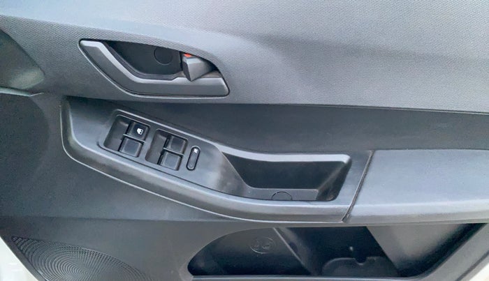 2021 Tata TIAGO NRG XZ MT, Petrol, Manual, 19,242 km, Driver Side Door Panels Control