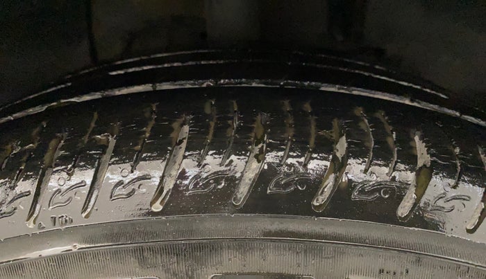 2019 Tata NEXON XT PETROL, Petrol, Manual, 40,546 km, Right Front Tyre Tread