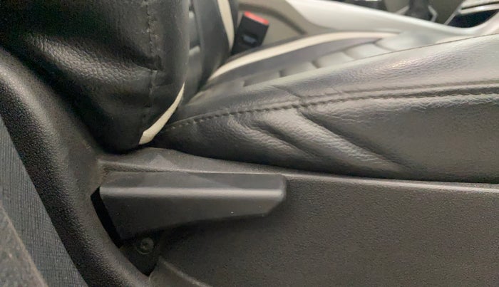 2019 Tata NEXON XT PETROL, Petrol, Manual, 40,546 km, Driver Side Adjustment Panel