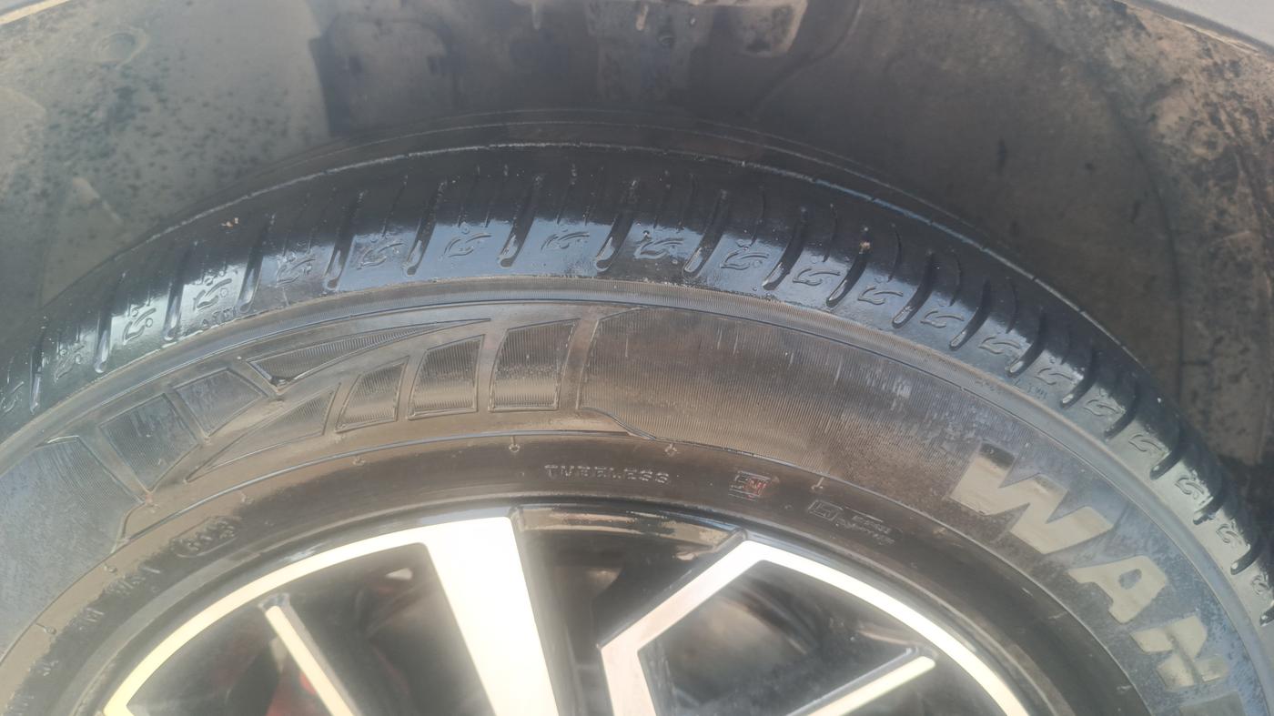 2023 Hyundai VENUE N LINE N8 1.0 TURBO DCT, Petrol, Automatic, 26,021 km, Left Front Tyre Tread