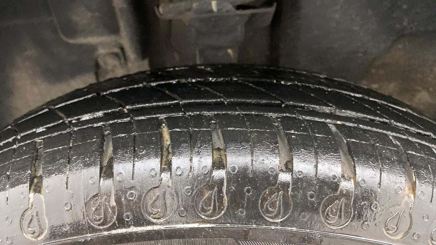 2020 Renault Kwid RXT 0.8, Petrol, Manual, 4,104 km, Left Front Tyre Tread