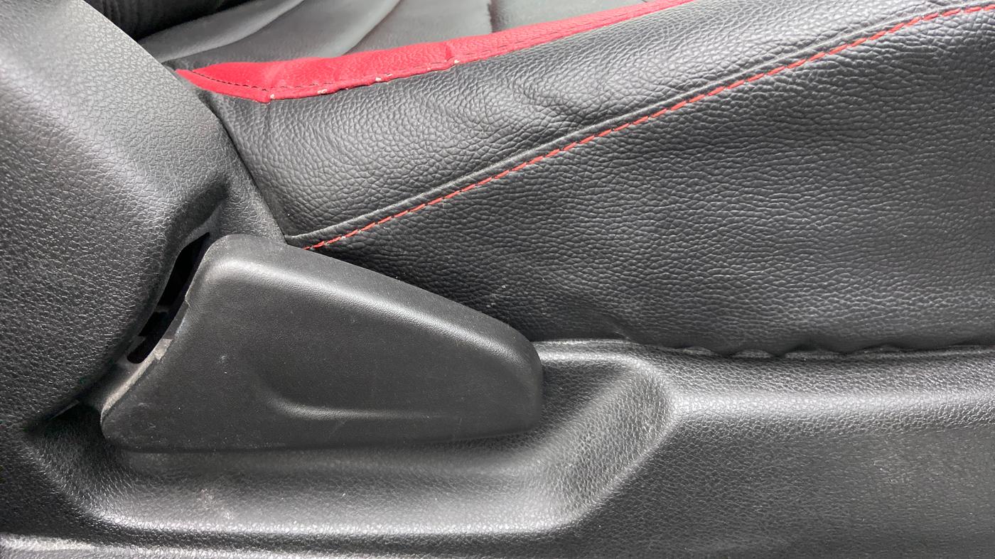 2020 Renault Kwid RXT 0.8, Petrol, Manual, 4,104 km, Driver Side Adjustment Panel